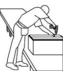 Figure 1 c - La charge statique est augmentée davantage lorsqu'on exerce la force requise pour utiliser un outil à la main